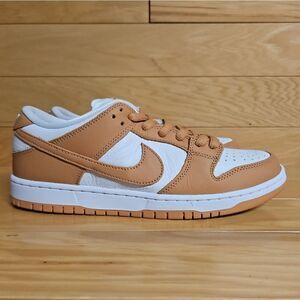 Nike SB Dunk Low Pro ISO Size 10 Light Cognac White Shoe Sneaker DM8998-200